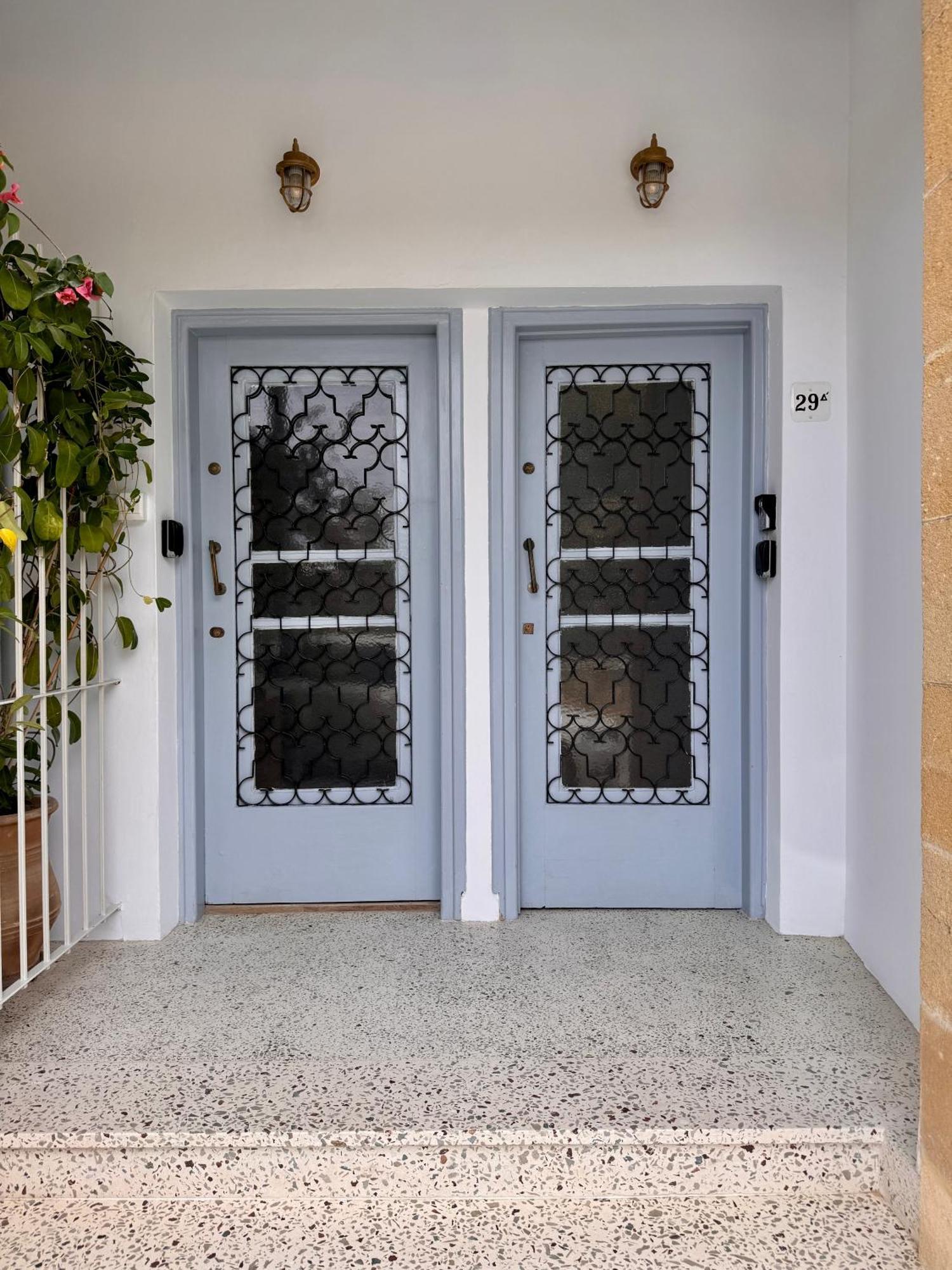 Liberty House - Central Two Bedroom Apartments Nicosia Luaran gambar
